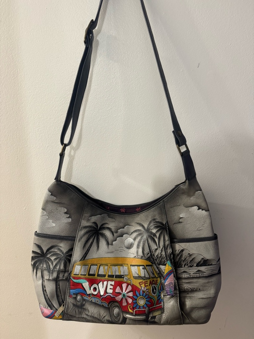Hippie Van Graphic Hobo Bag - Black/Gray Anuschla